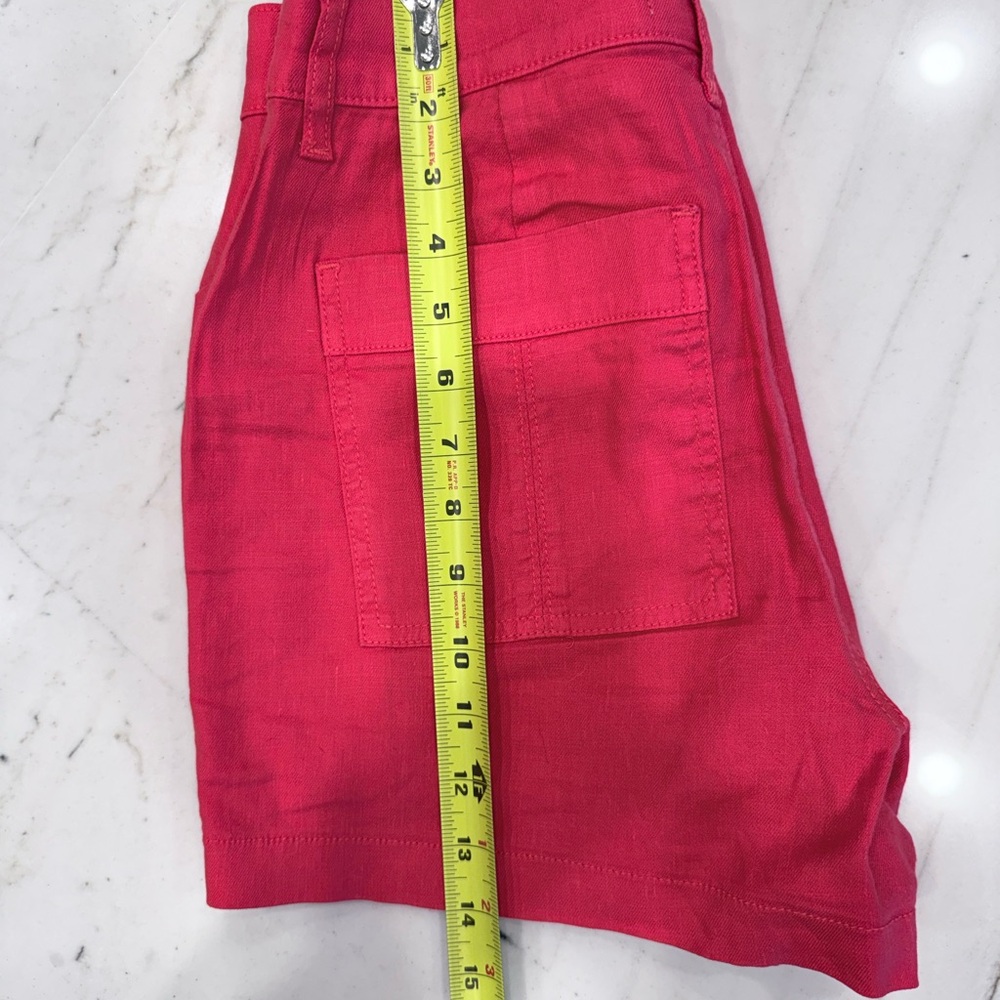 Evereve Joelle Red High-Waist Button-Front Shorts - Picture 6 of 7